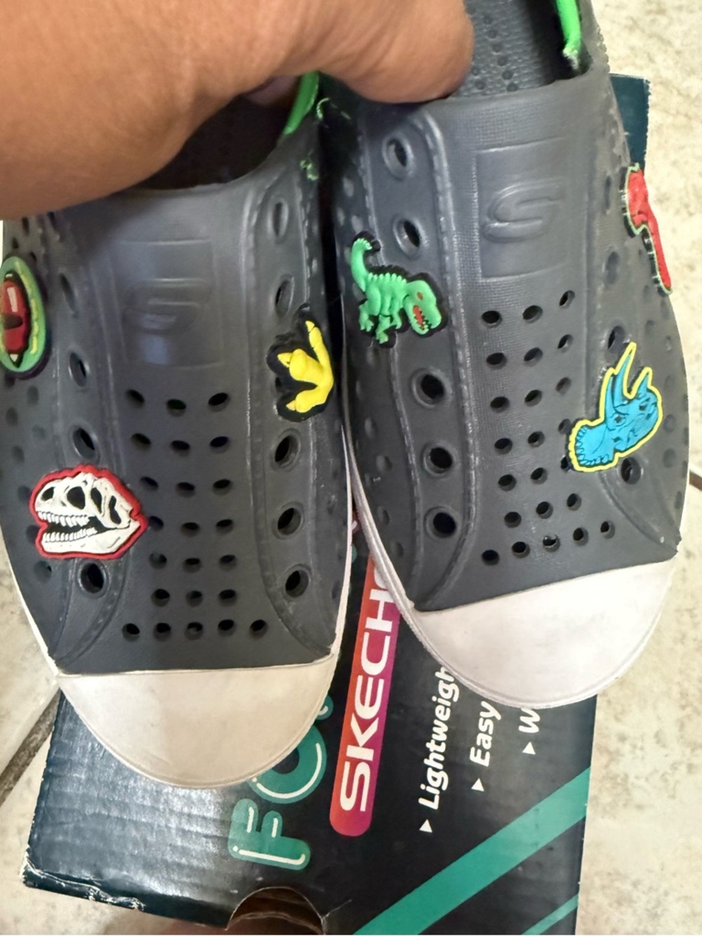 Skechers Kids Grey Slip-On Water Shoes with Green Lining and Multicolor Patches - Picture 4 of 5